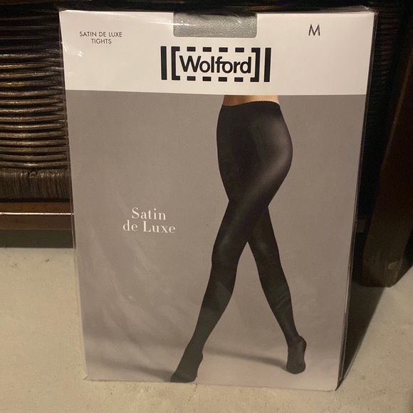 Wolford satin de luxe ULTRA RARE colour - Picture 1 of 5
